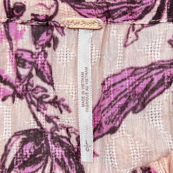 Free People Sunbaked Swing Dress in Petal Pink Floral Crepe Ruffled Sz L - NWOT - Picture 6 of 9